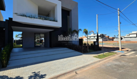 Casa à venda com 3 suítes no condomínio Vista da Serra, Atibaia - SP