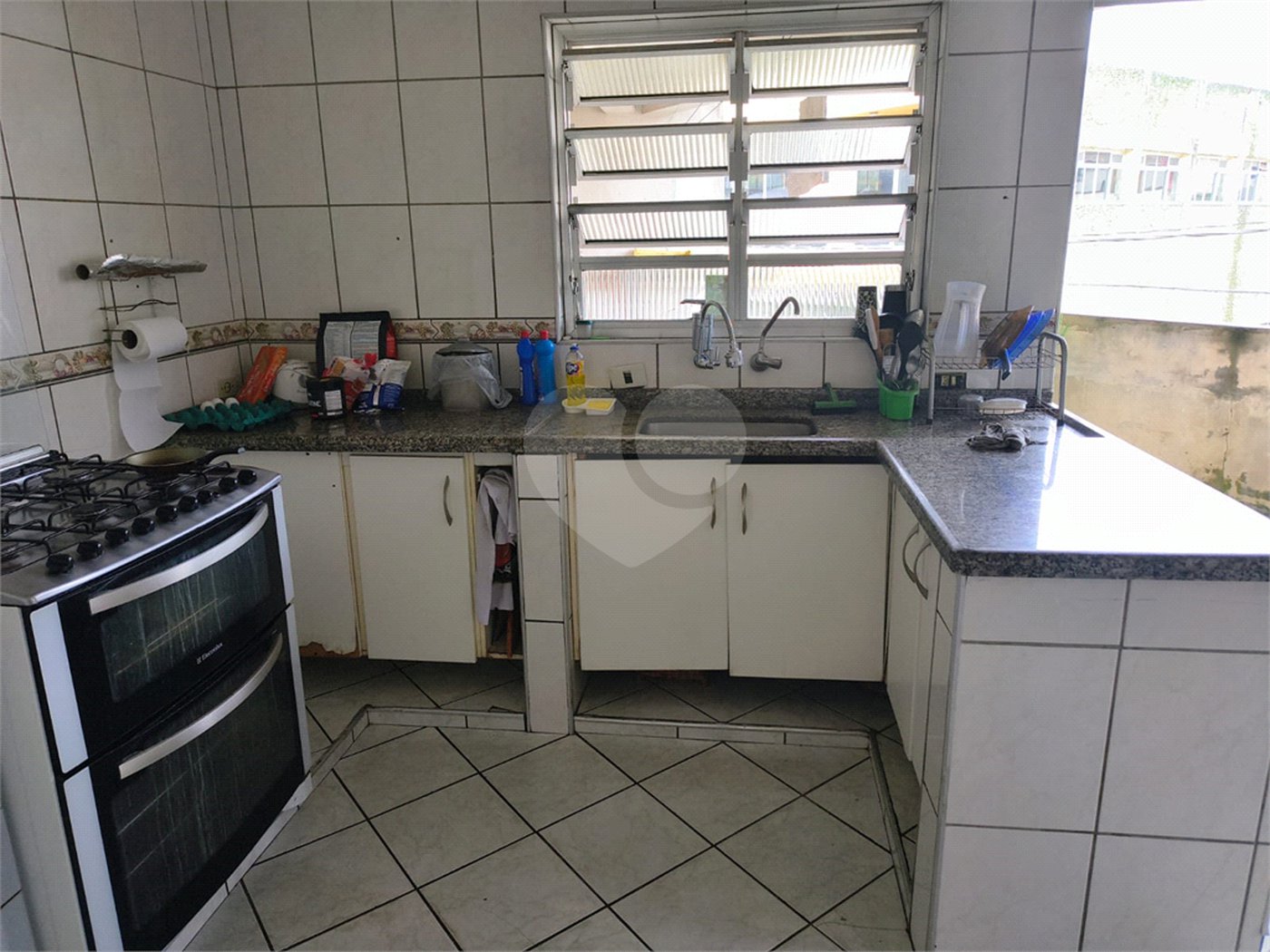 Casa à venda com 3 quartos, sendo 1 suíte, em Vila Gustavo, São Paulo, SP