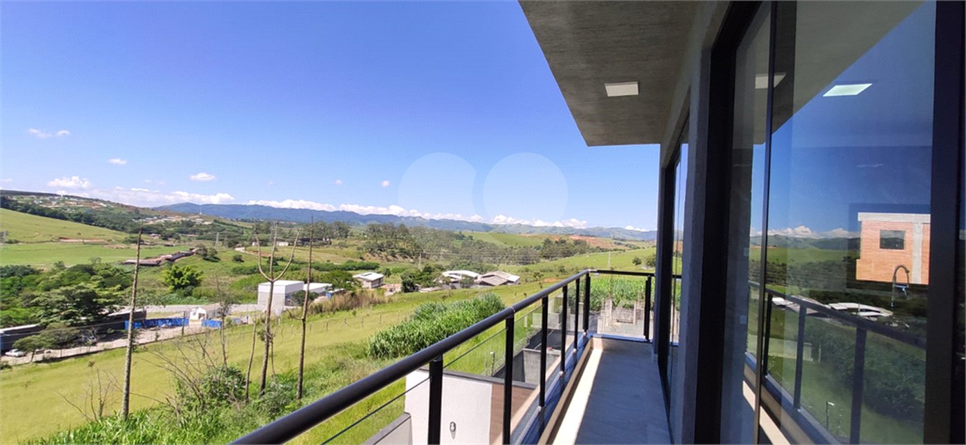 Casa à venda com 3 quartos, sendo 1 suíte,  no condomínio Reserva do Vale, Caçapava - SP