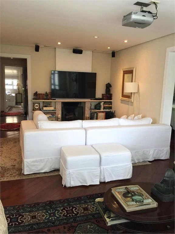 Apartamento à venda com 4 suítes em Vila Suzana, São Paulo, SP