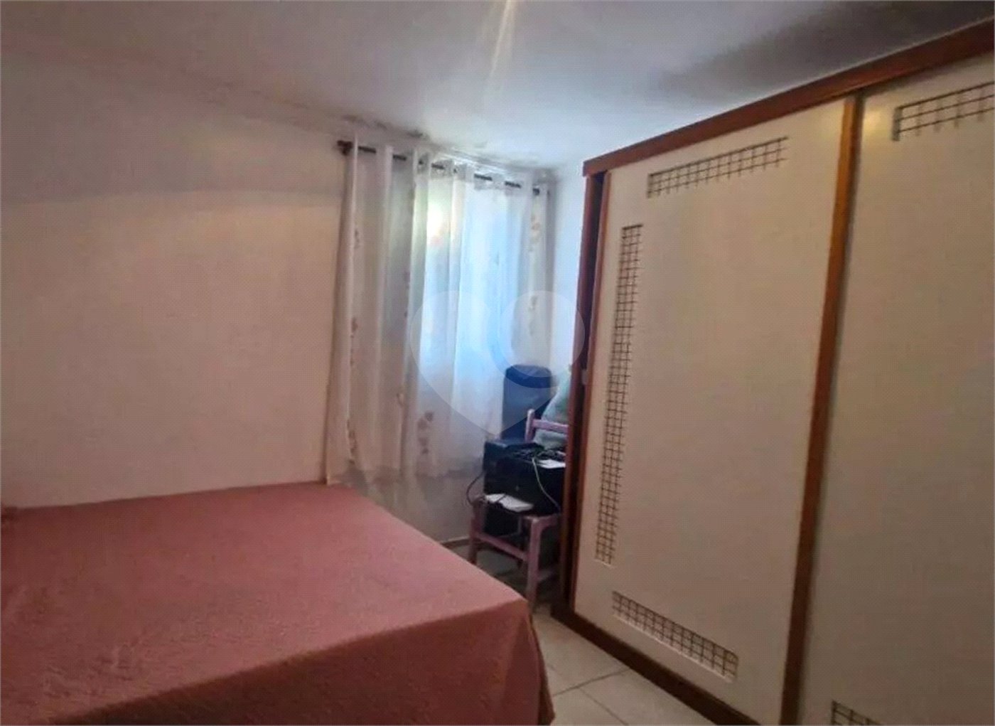 Sobrado à venda com 8 quartos em Vila Guarani, São Paulo, SP
