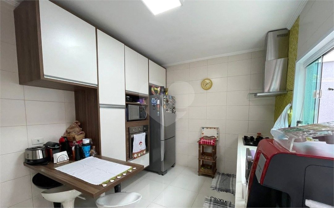 Sobrado à venda com 3 quartos, sendo 1 suíte, em Jardim Umuarama, São Paulo, SP
