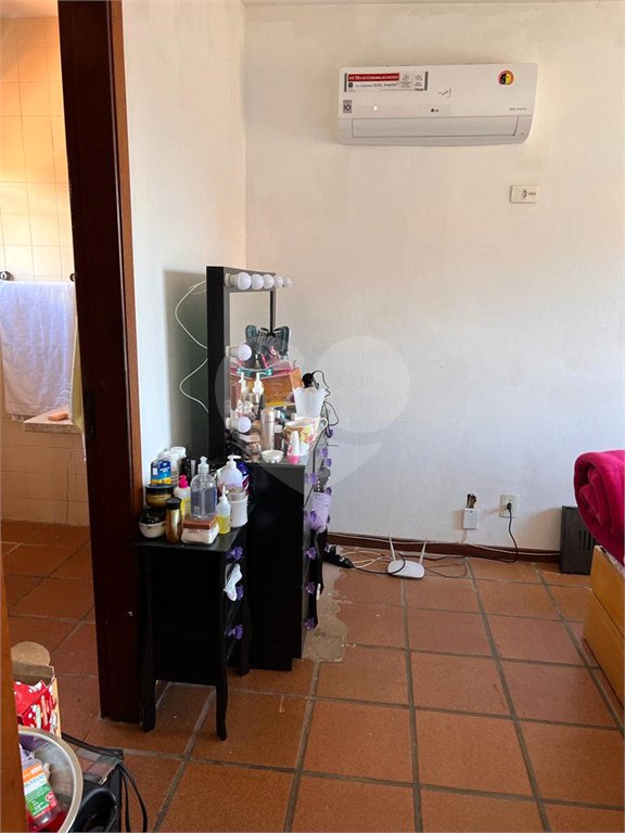 Casa à venda com 2 quartos, sendo 1 suíte,  no Centro, Bertioga, SP