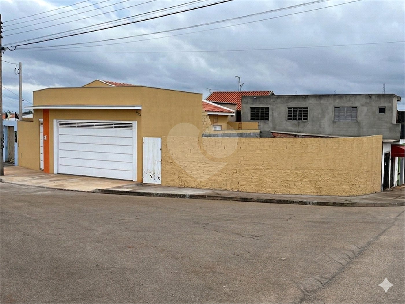 Casa à venda com 3 quartos, sendo 1 suíte, em Jardim Santa Inêz, Itapetininga, SP