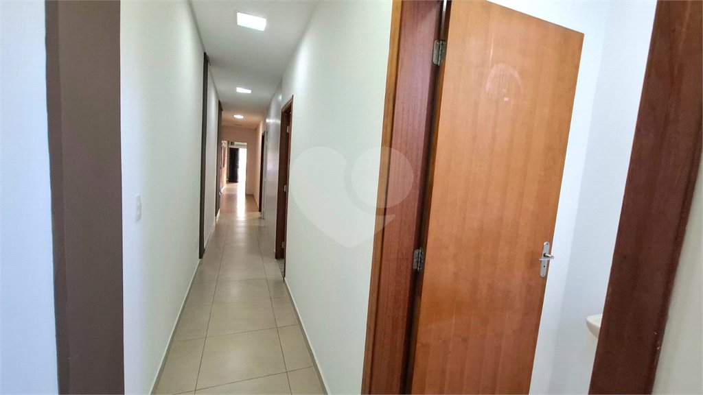 Sobrado à venda com 3 suítes em Vila Hortência, Sorocaba, SP