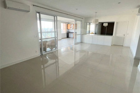 Apartamento à venda com 3 suítes em Vila Andrade, São Paulo, SP