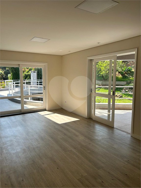 Casa à venda com 4 suítes no condomínio Jardim Paulista I, Vinhedo - SP