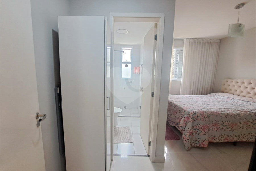 Apartamento à venda com 3 quartos, sendo 1 suíte, em Jardim Peri, São Paulo, SP