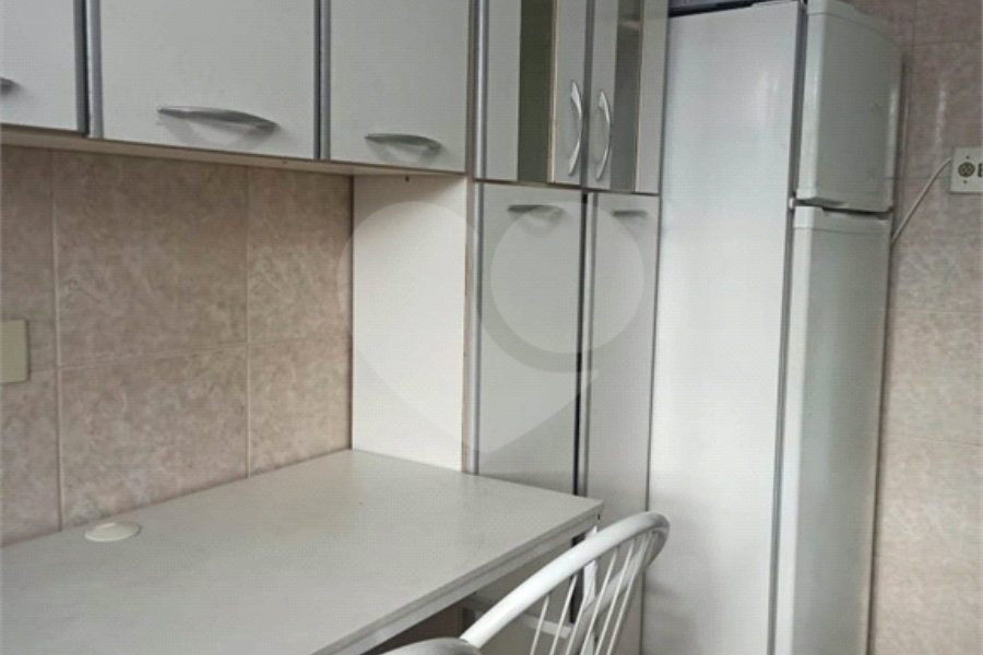 Jardim São Paulo apartamento à venda ao lado do Metrô apenas 2 quarteirões abaixo do preço!