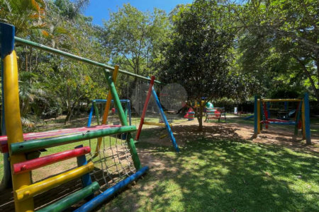 Casa de Alto Padrão à Venda e Locação - Condomínio Vila Verde