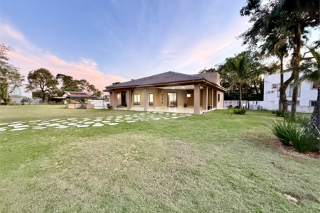 Casa à venda com 5 quartos, sendo 3 suítes, em Terras de Santa Cristina Xiii Setor Iate, Paranapanema, SP