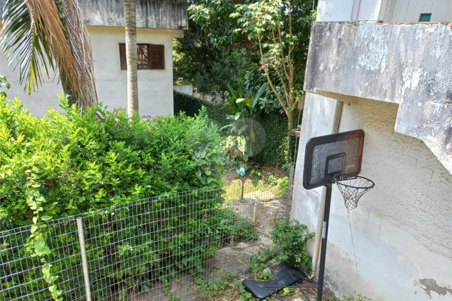 Terreno à venda com 2 quartos, sendo 1 suíte, em Jardim Floresta, São Paulo, SP