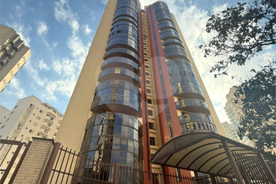 Apartamento à venda ou para alugar com 3 suítes em Santana, São Paulo, SP