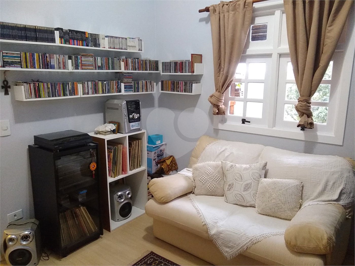 Casa à venda com 4 suítes no condomínio Alpes da Cantareira, Mairiporã - SP