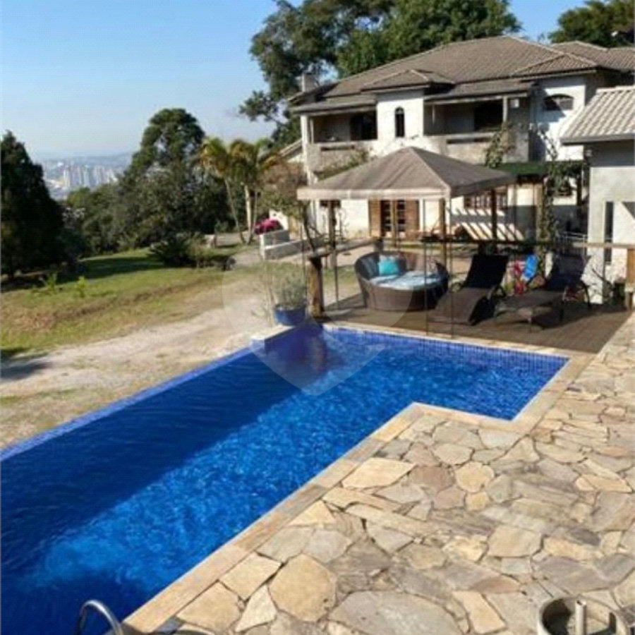 Casa à venda com 4 quartos, sendo 1 suíte, em Jardim Marica, Mogi das Cruzes, SP