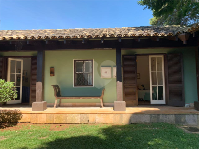 Casa Térrea à venda com 3 suítes em Interlagos, São Paulo, SP