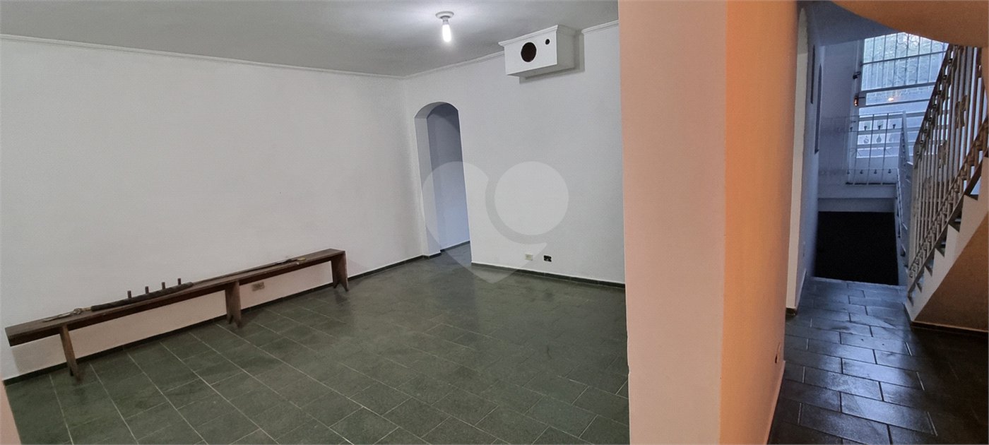 Casa à venda com 3 quartos, sendo 1 suíte,  em Jardim Rosa Maria, São Paulo, SP