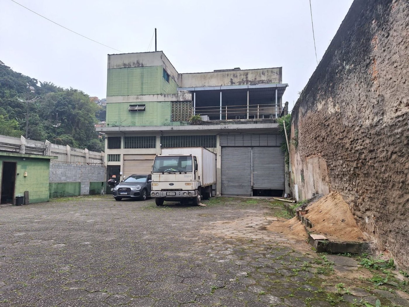 Galpão à venda, 3285 m² por R$ 5.500.000,00 - Valongo - Santos/SP
