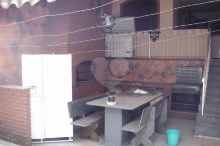 Sobrado à venda com 3 quartos, sendo 2 suítes, em Vila Mazzei, São Paulo, SP
