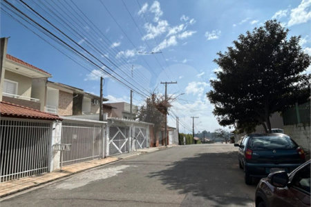 Casa para alugar com 2 quartos, sendo 1 suíte, em Cidade Nova Arujá, Arujá, SP