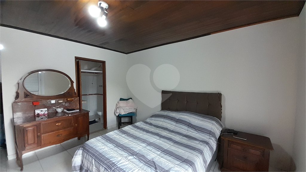 Casa à venda com 3 quartos, sendo 1 suíte,  em Retiro das Fontes, Atibaia, SP