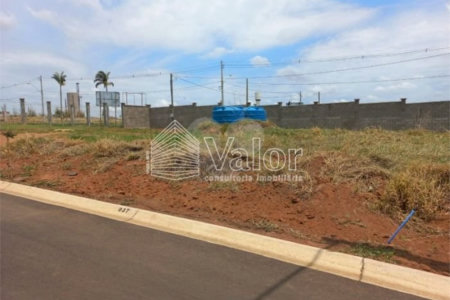 Terreno plano no Condomínio Villeneuve, com 250,00 m² de área total.