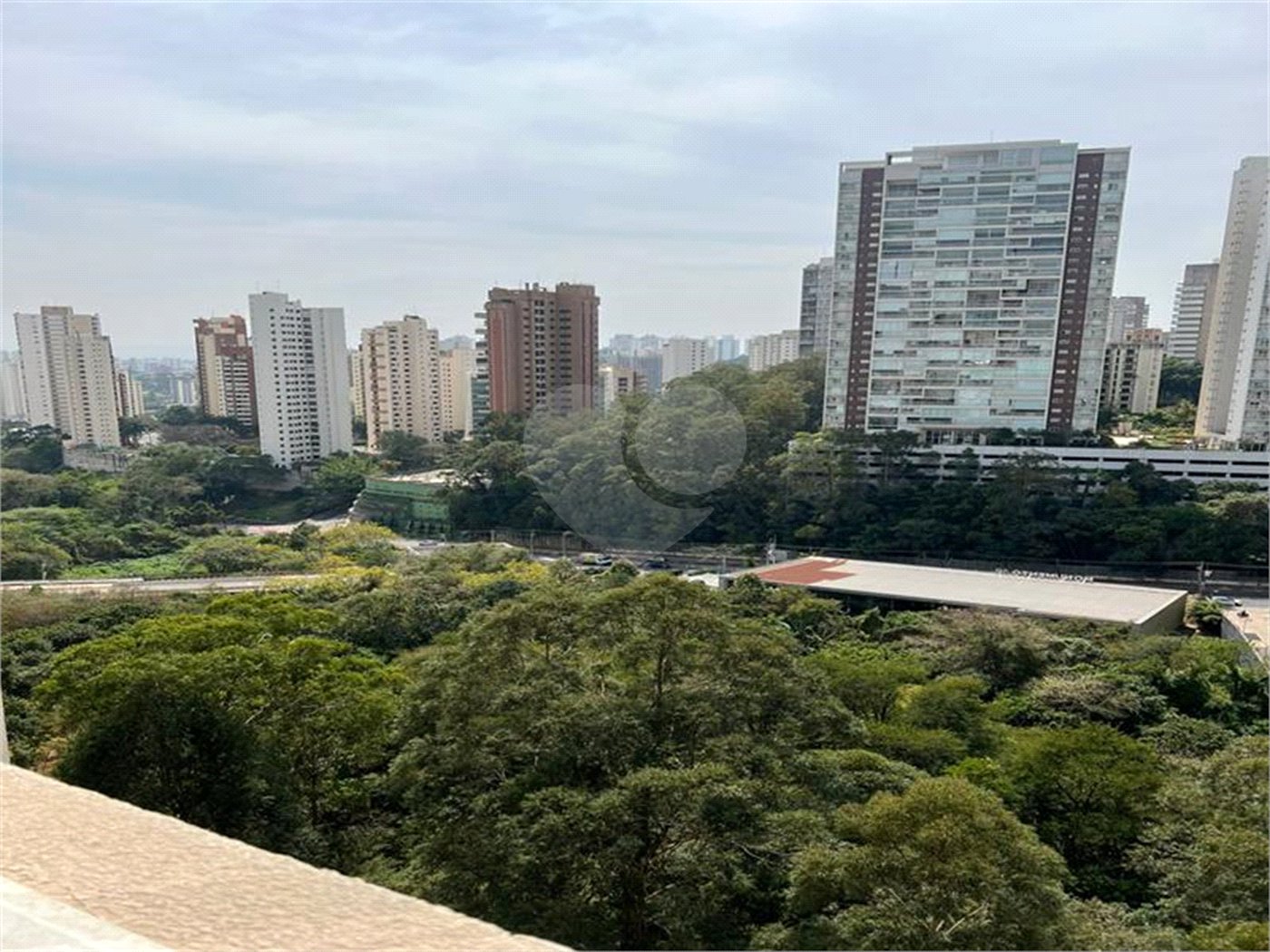 Apartamento à venda com 3 suítes em Jardim Caboré, São Paulo, SP