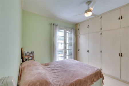 Sobrado à venda com 3 quartos, sendo 1 suíte, em Jardim Marajoara, São Paulo, SP