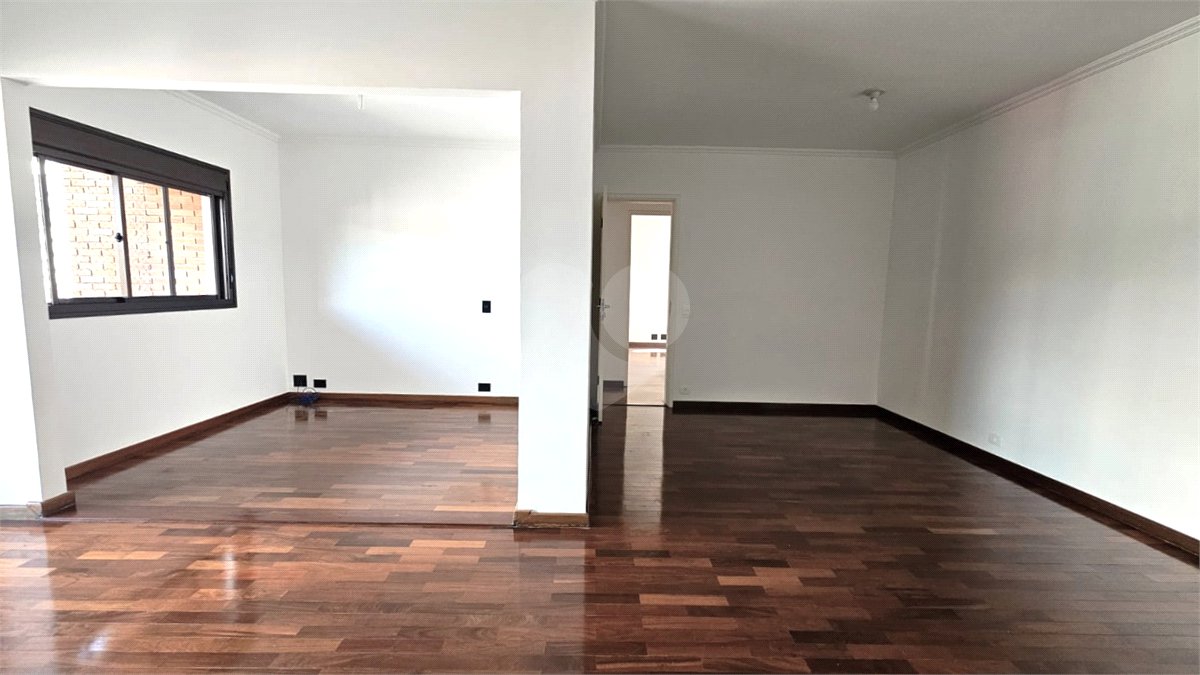 Apartamento para alugar com 3 quartos, sendo 1 suíte, em Alto da Boa Vista, São Paulo, SP