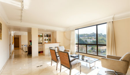 Apartamento à venda com 4 quartos, sendo 3 suítes, em Real Parque, São Paulo, SP