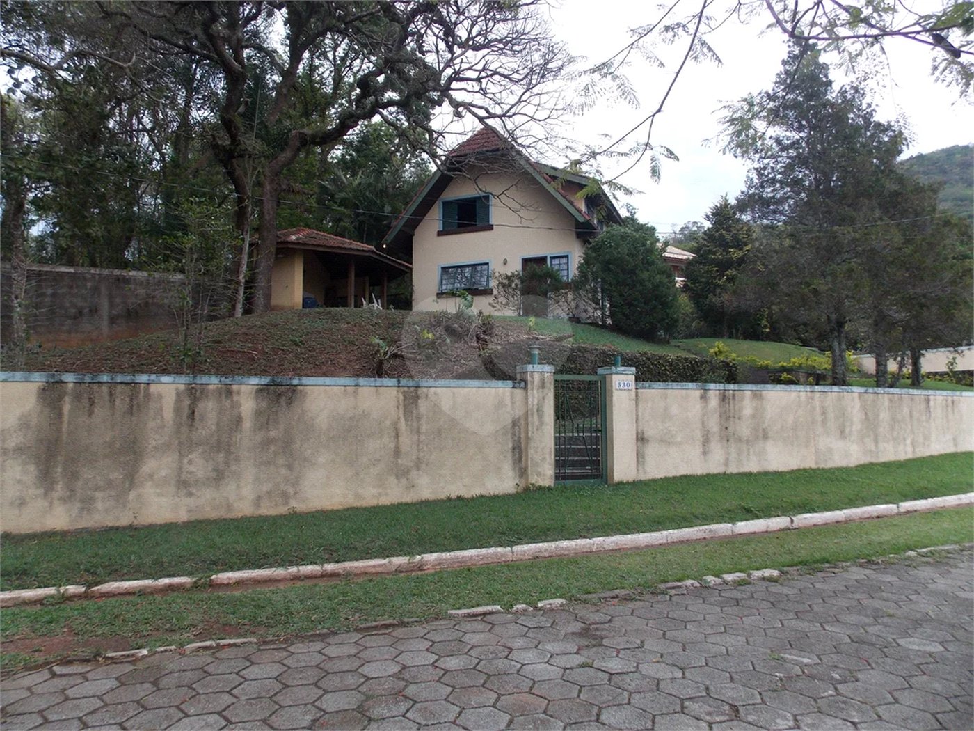 Sobrado para alugar com 3 quartos, sendo 1 suíte, em Condomínio Portal dos Nobres, Atibaia, SP