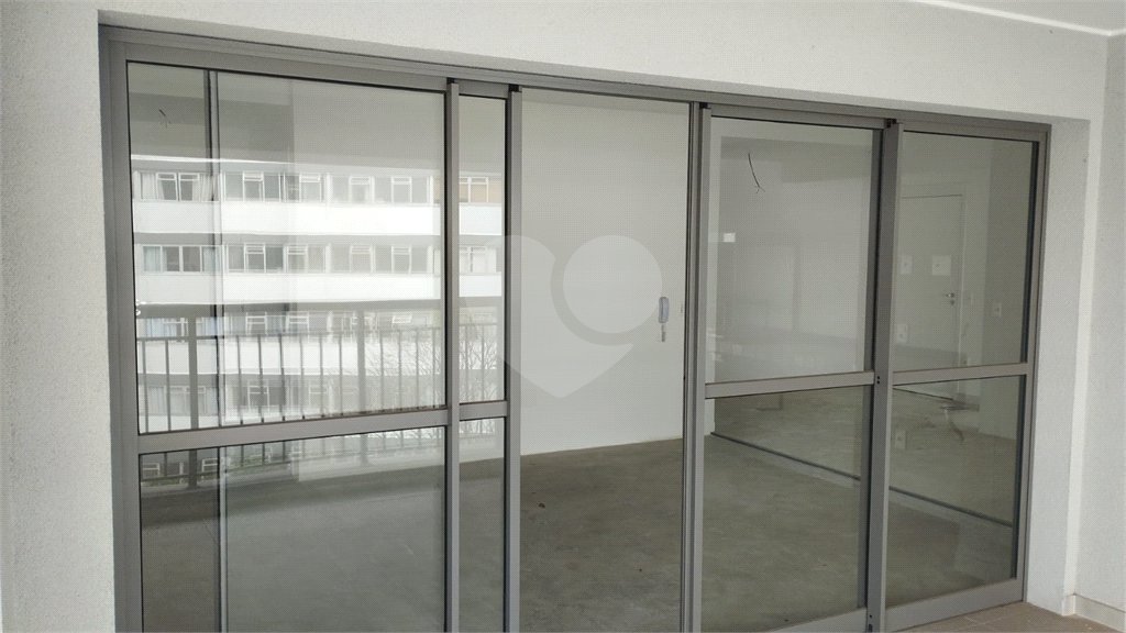 Apartamento à venda ou para alugar com 3 suítes em Mooca, São Paulo, SP