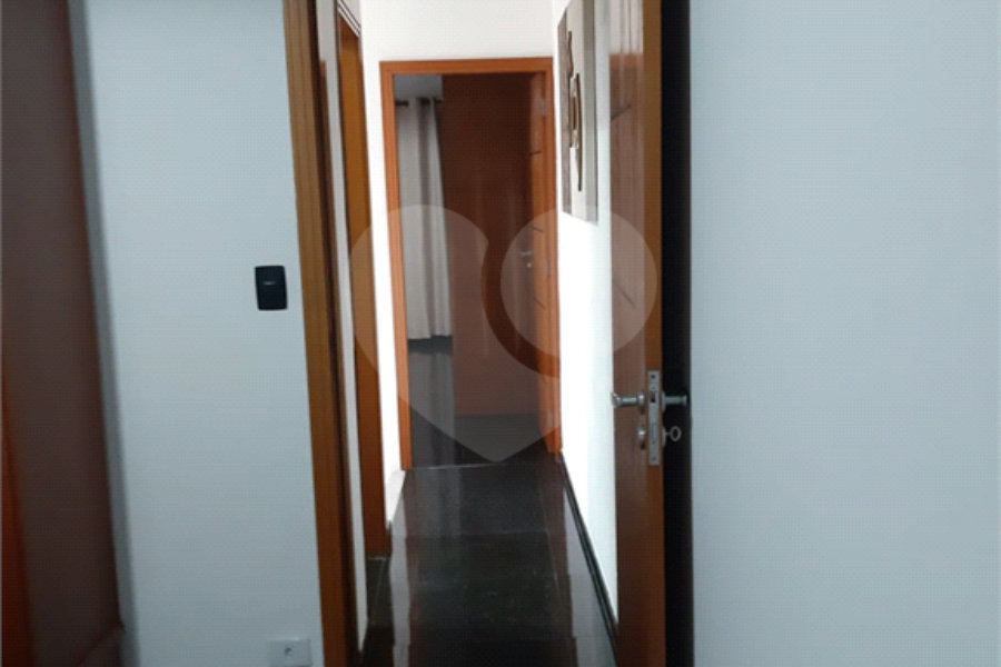 Casa à venda com 4 quartos em Jardim Peri, São Paulo, SP