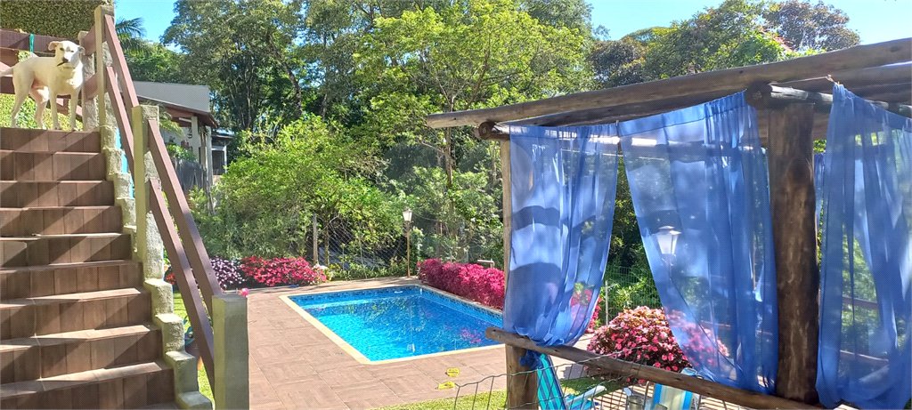 Casa à venda com 4 suítes no condomínio Alpes da Cantareira, Mairiporã - SP
