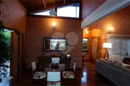 Casa à venda ou para alugar com 3 quartos, sendo 1 suíte, no condomínio Paysage Noble, Vargem Grande Paulista - SP