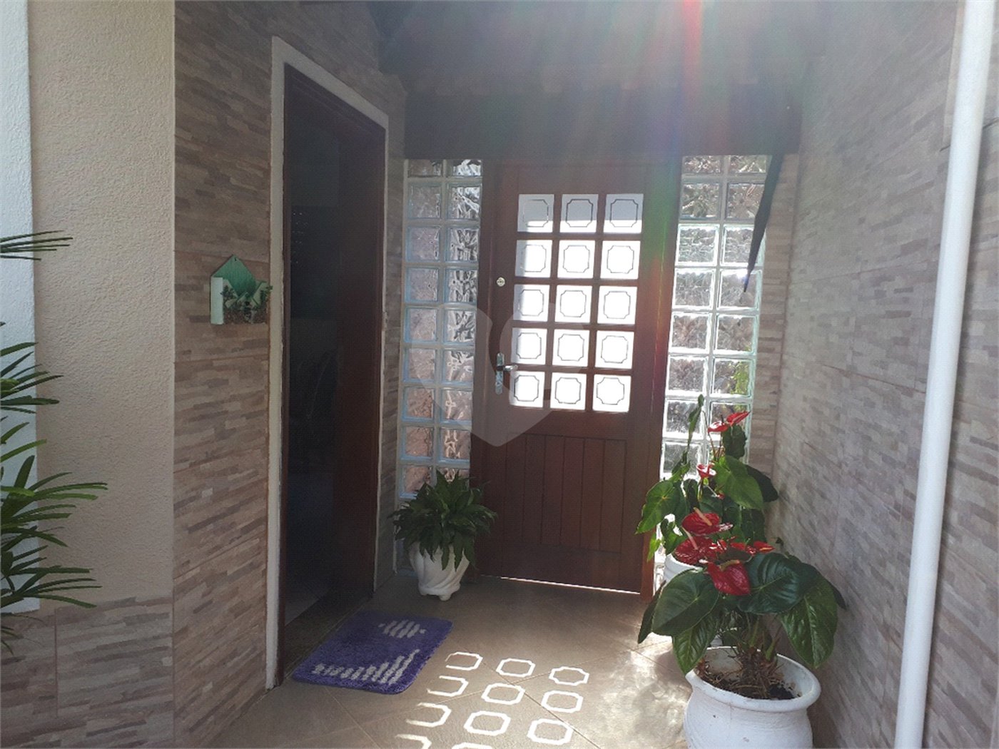Casa à venda ou para alugar com 3 quartos, sendo 1 suíte, em Horto, São Paulo, SP