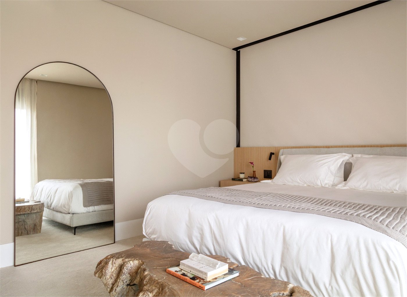 Apartamento à venda com 3 suítes em Cerqueira César, São Paulo, SP