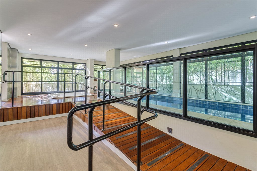 Apartamento à venda com 3 quartos, sendo 1 suíte, em Morumbi, São Paulo, SP