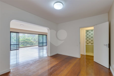 Apartamento à venda com 4 suítes em Alto da Boa Vista, São Paulo, SP