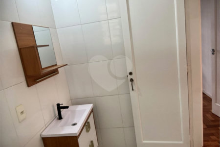 Apartamento à venda com 2 quartos, sendo 1 suíte, em Lagoa, Rio de Janeiro, RJ