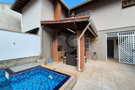 Sobrado à venda com 3 quartos, sendo 1 suíte,  em Vila Fiat Lux, São Paulo, SP