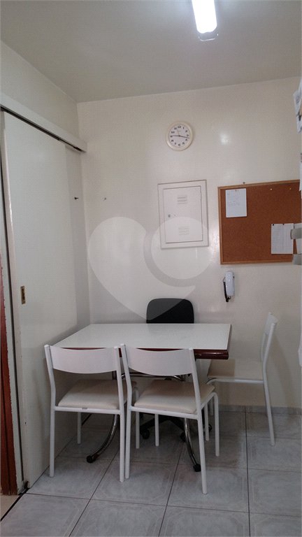 Apartamento à venda com 3 quartos, sendo 1 suíte,  em Vila Uberabinha, São Paulo, SP