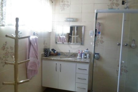 Sobrado à venda com 4 quartos, sendo 1 suíte,  em Jardim São Paulo(zona Norte), São Paulo, SP