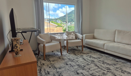 Casa à venda no bairro Recreio Maristela em Atibaia com linda vista para as montanhas