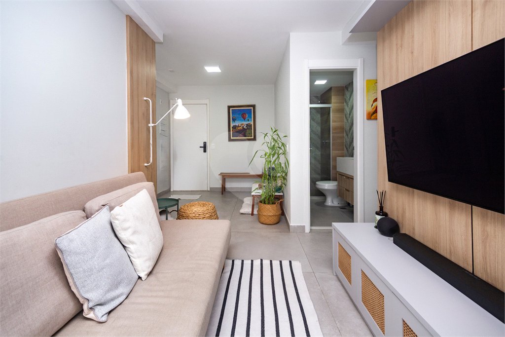 Apartamento à venda com 2 quartos, sendo 1 suíte, em Barra Funda, São Paulo, SP