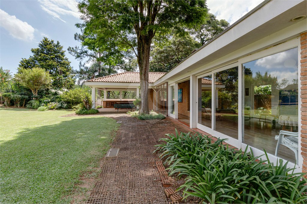 Casa Térrea à venda com 4 quartos, sendo 1 suíte, em Chácara Monte Alegre, São Paulo, SP
