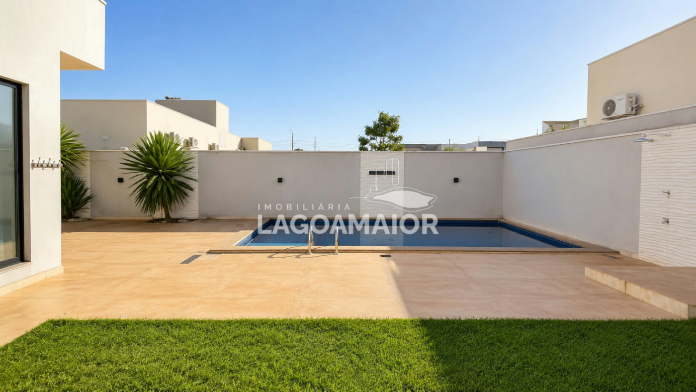 Casa à venda com 3 quartos, sendo 3 suítes, no condomínio Residencial Costa Leste, Três Lagoas - MS