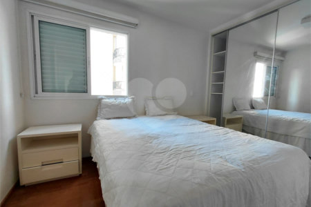 Apartamento à venda com 3 quartos, sendo 1 suíte,  em Vila Romana, São Paulo, SP