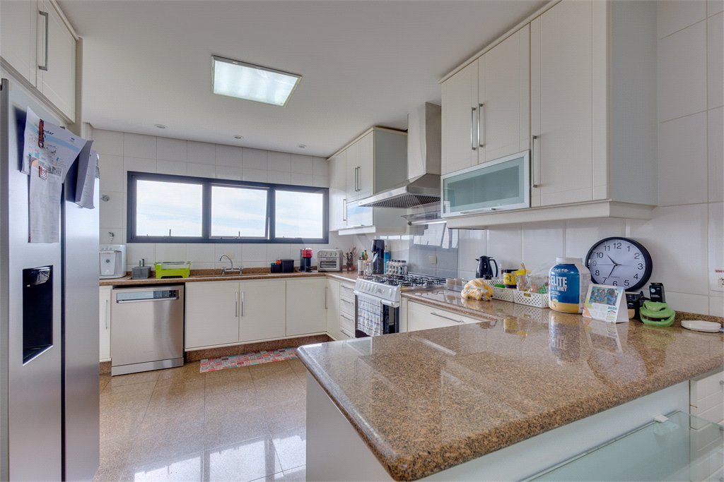 Apartamento à venda com 4 suítes em Alto da Boa Vista, São Paulo, SP