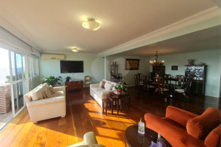 Apartamento à venda com 3 quartos, sendo 2 suítes, em Alto da Boa Vista, São Paulo, SP